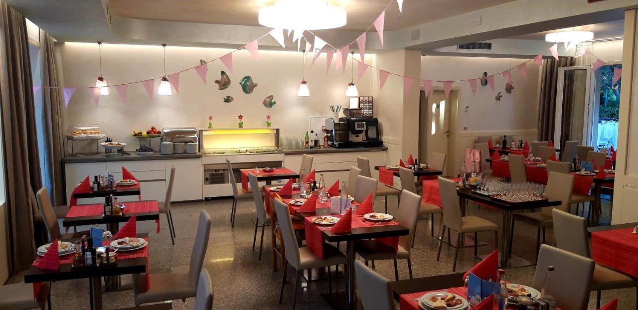 Hotel Felix Ρίμινι Εξωτερικό φωτογραφία
