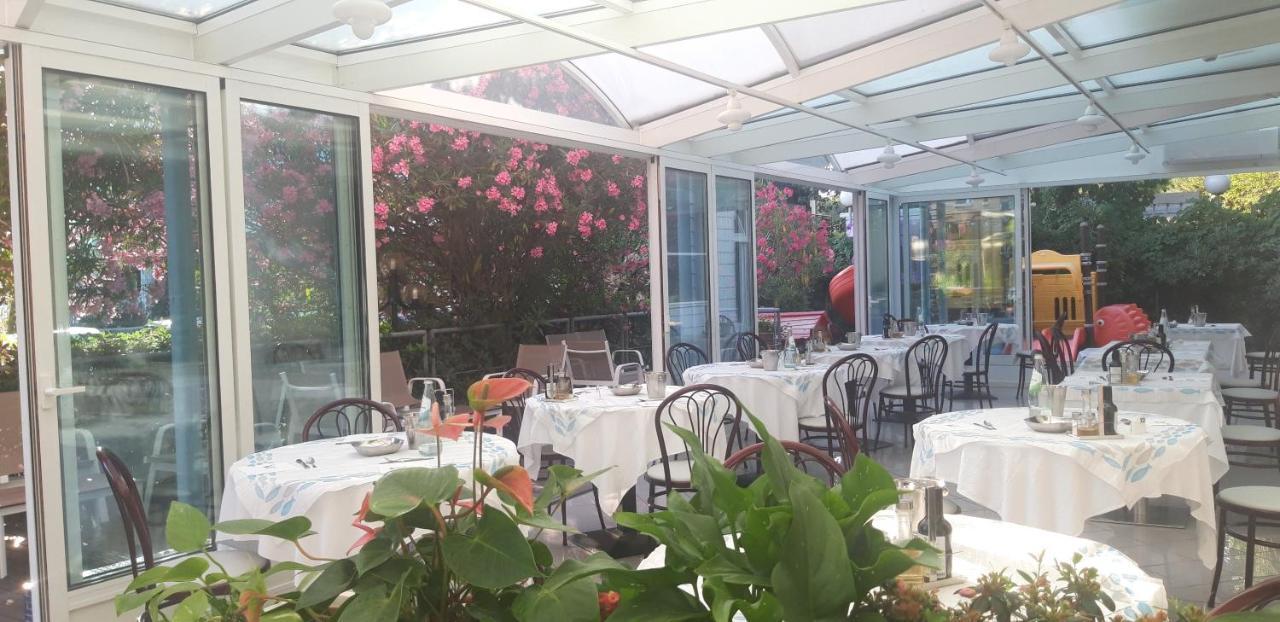 Hotel Felix Ρίμινι Εξωτερικό φωτογραφία